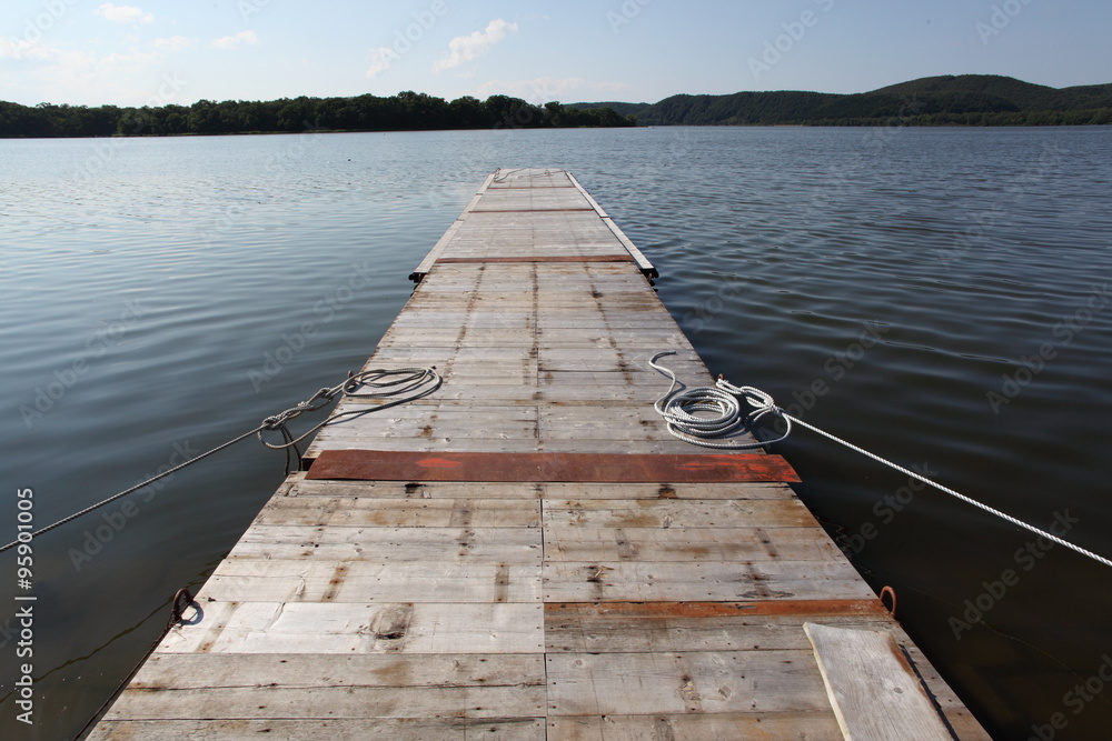 Obraz premium 網走湖の桟橋