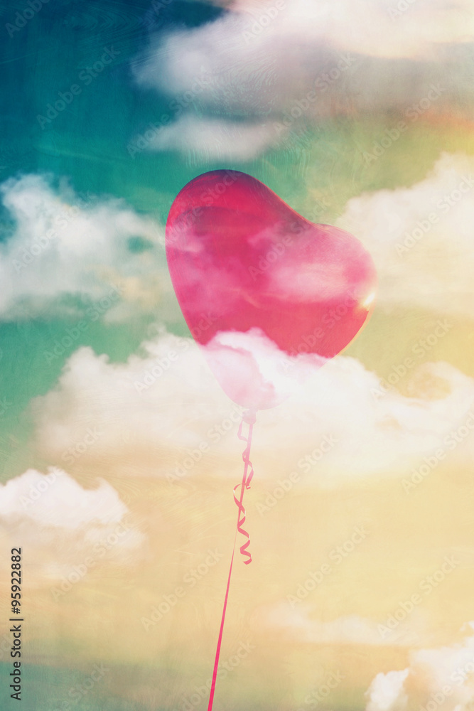 heart shape balloon - obrazy, fototapety, plakaty 