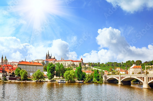 Obraz na plátně View of Prague Castle from waterfront- famous historic bridge th