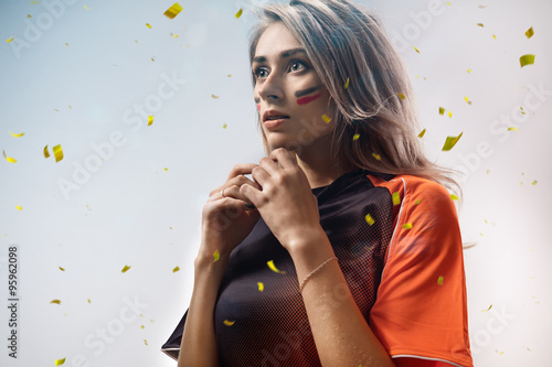 Фототапет Soccer fan emotions in action confetti