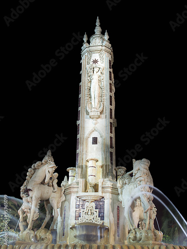 Fuente Plaza de los Luceros, Alicante, España