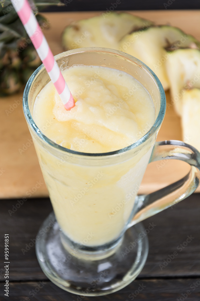 pineapple smoothie pineapple smoothie