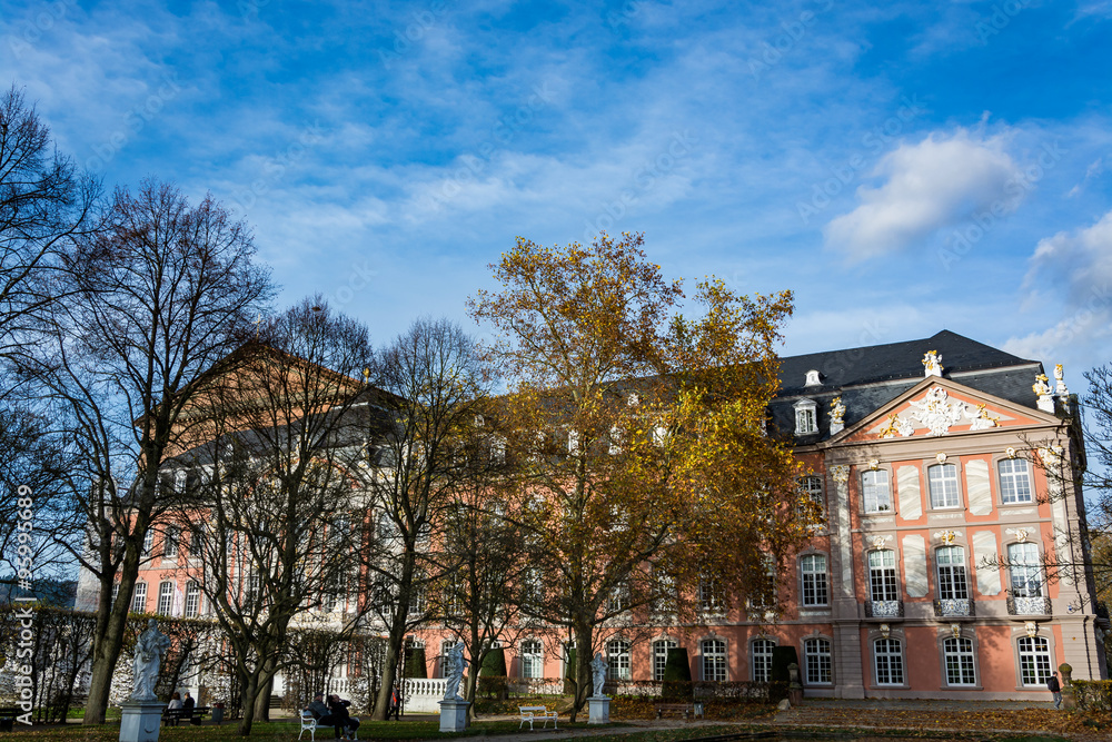 Naklejka premium Electoral Palace in Trier in autumn, Germany