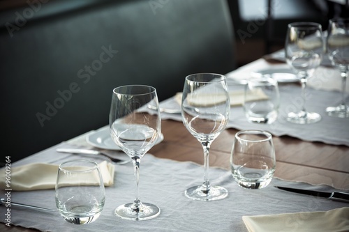 Elegant table set © annavaczi