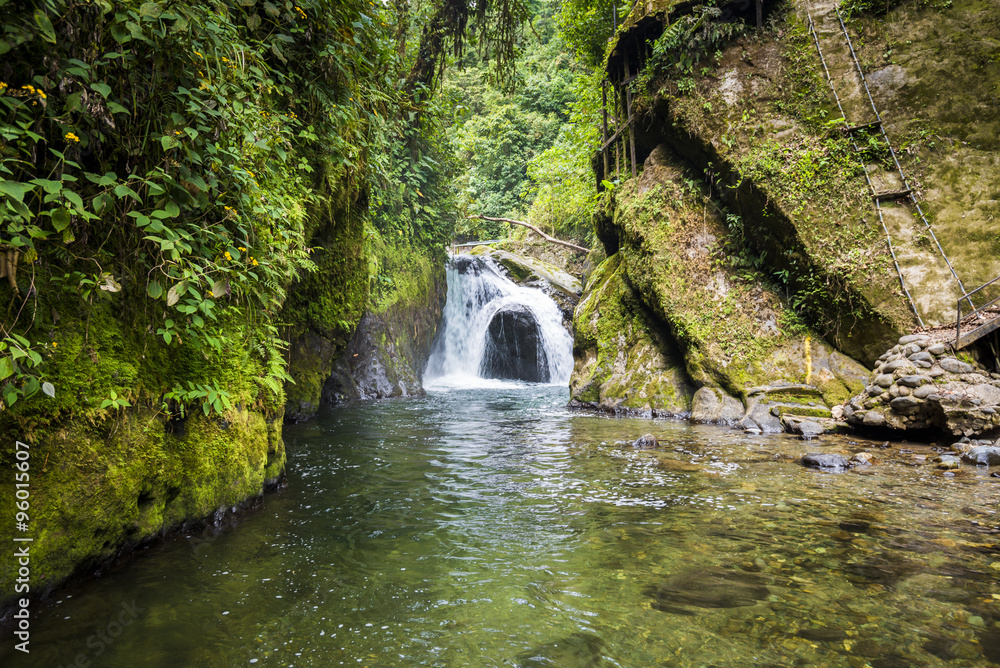 Fototapeta premium Waterfall of Nambillo river, Mindo (Ecuador)