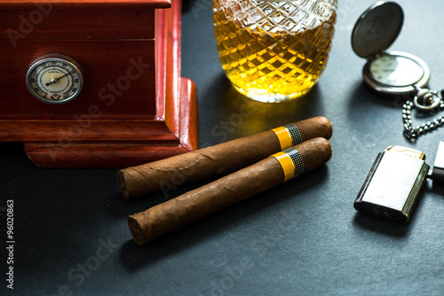 Photos Cuban cigars with cognac and humidor
