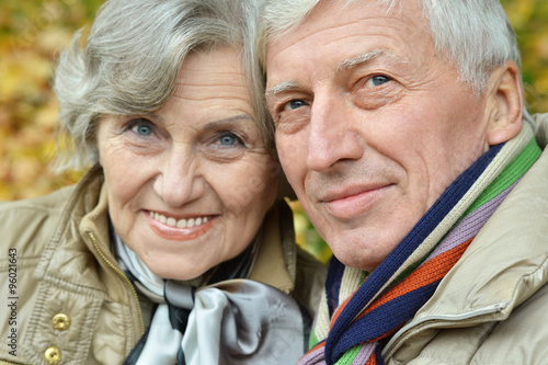  Senior couple in autumn park