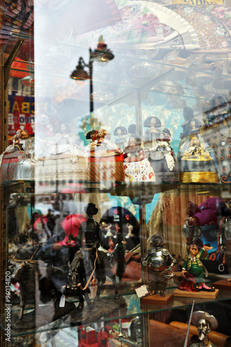 Madrid, Showcase near Puerta del Sol © Ingo Bartussek