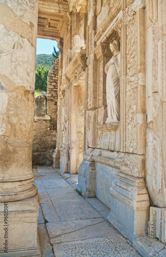celsus library facade close-up
