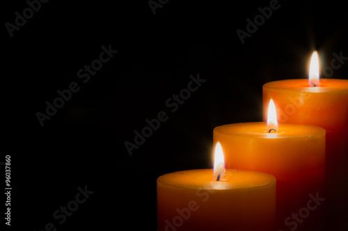 Candele accese per natale