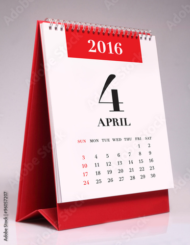Simple desk calendar 2016 - April
