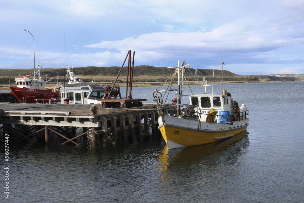 Barco en el puerto