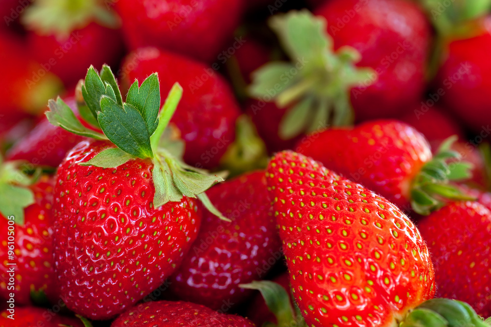 red strawberries red strawberries
