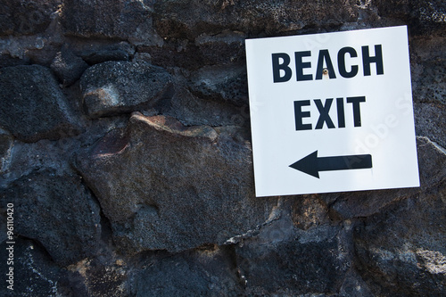 hawaiian lava rock wall