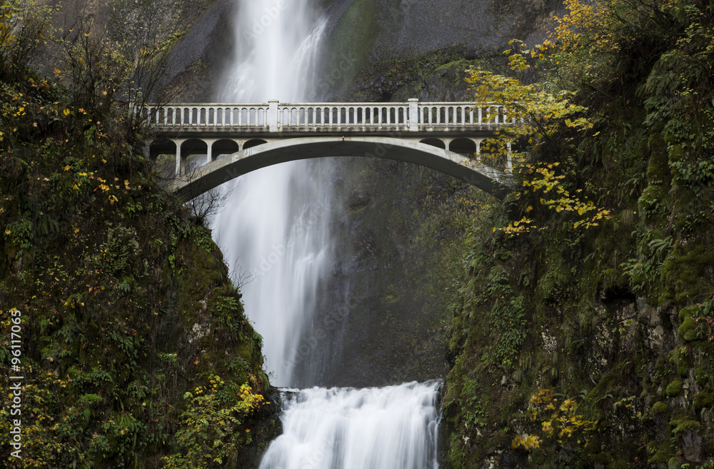 Bridge, Multnomah Falls