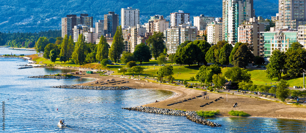 Fototapeta premium Panorama plaż w Vancouver, widok z lotu ptaka