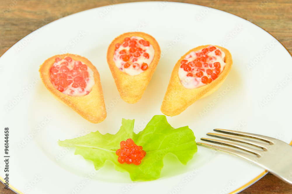 Spoon Dough with Curd Cream and Caviar. Spoon Dough with Curd Cream and Caviar.