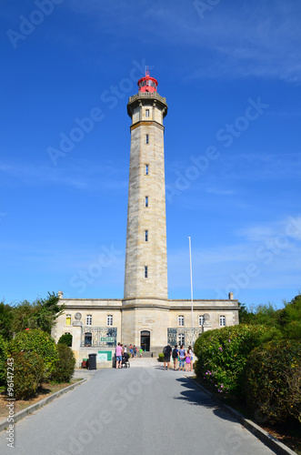 Wallpaper Mural Phare des baleines -île de Ré Torontodigital.ca