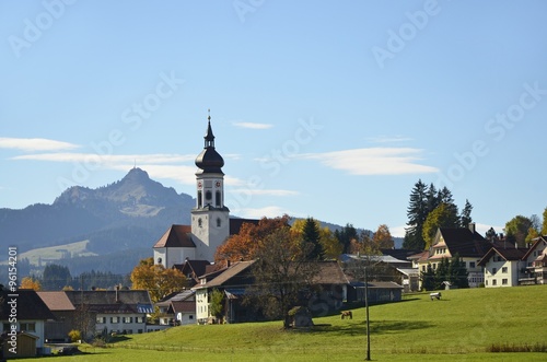 Wallpaper Mural Ansicht von Wertach vor Grünten, Allgäu Torontodigital.ca