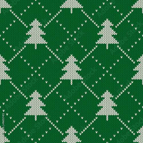 Winter Holiday Seamless Knitting Pattern with a Christmas Tree