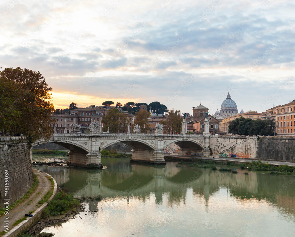 Bridge of Vittorio Emmanuel II and St.Peter's Basilica Bridge of Vittorio Emmanuel II and St.Peter's Basilica