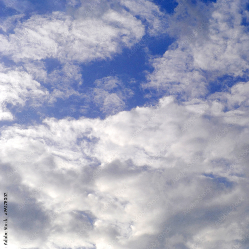 Obraz premium blue sky and beautiful clouds