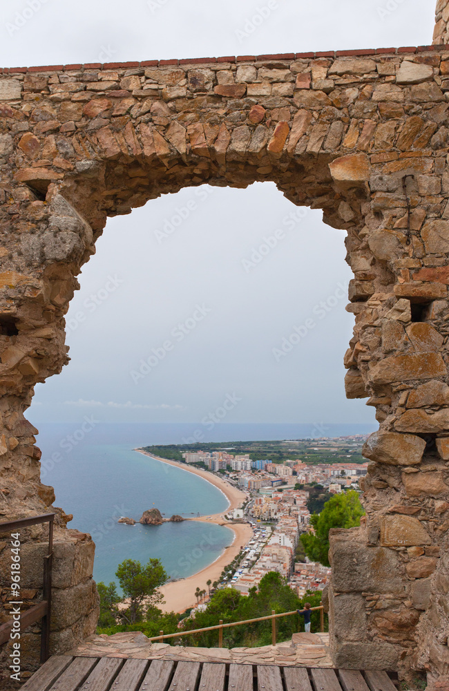 Панорама на Бланес из крепости Сан-Хуан, Бланес, Каталония, Испания
