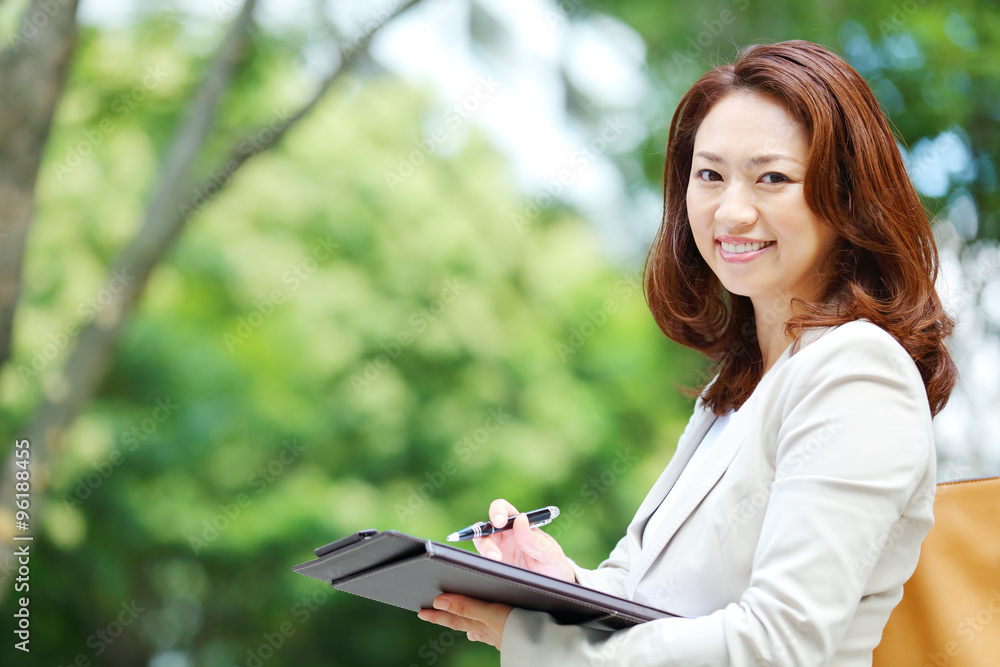 ビジネスウーマン