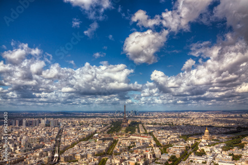 Aerial view of Paris © harvepino