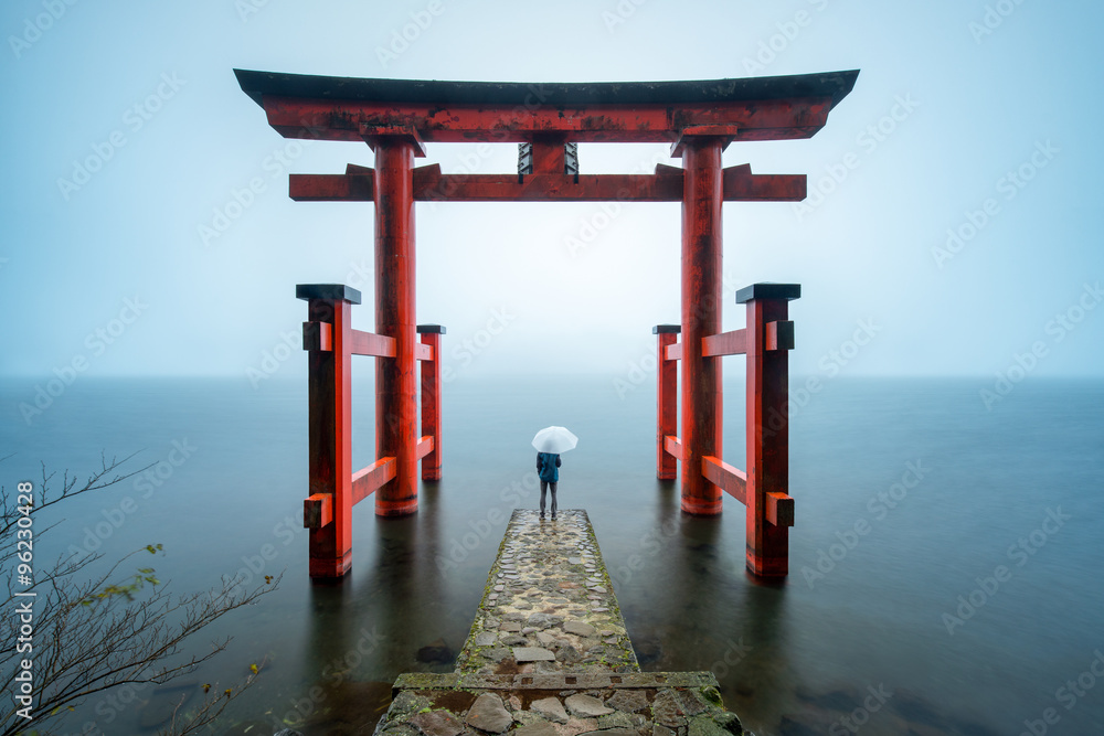 Obraz premium Świątynia Hakone w Japonii