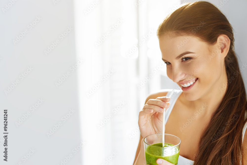 Organic Food. Healthy Eating Woman Drinking Fresh Raw Green Detox Vegetable Juice. Healthy Lifestyle, Vegetarian Meal. Drink Smoothie. Nutrition Concept. Diet. Organic Food. Healthy Eating Woman Drinking Fresh Raw Green Detox Vegetable Juice. Healthy Lifestyle, Vegetarian Meal. Drink Smoothie. Nutrition Concept. Diet.