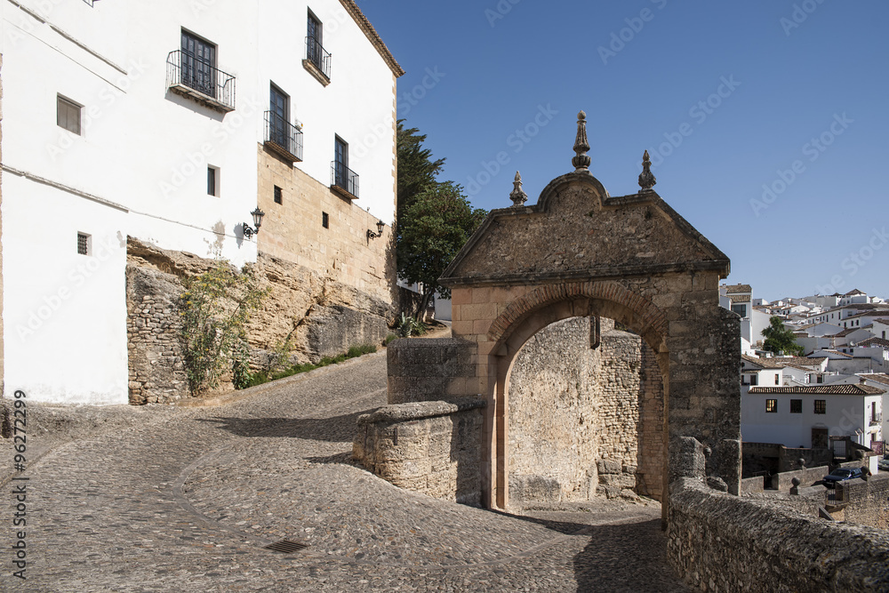Paseo por la vieja ciudad de Ronda en la provincia de Málaga, Andalucía