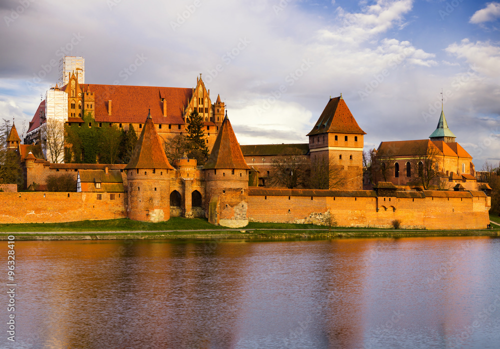 Obraz premium Teutonic Castle in Malbork (Marienburg) in Pomerania (Poland)
