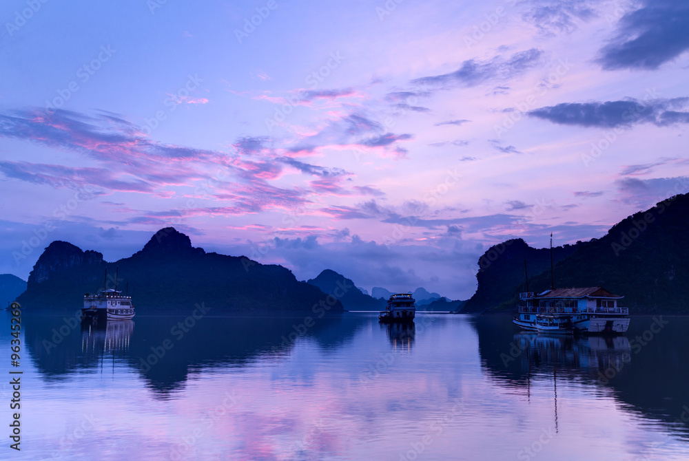 Sunrise in Halong Bay,  Vietnam