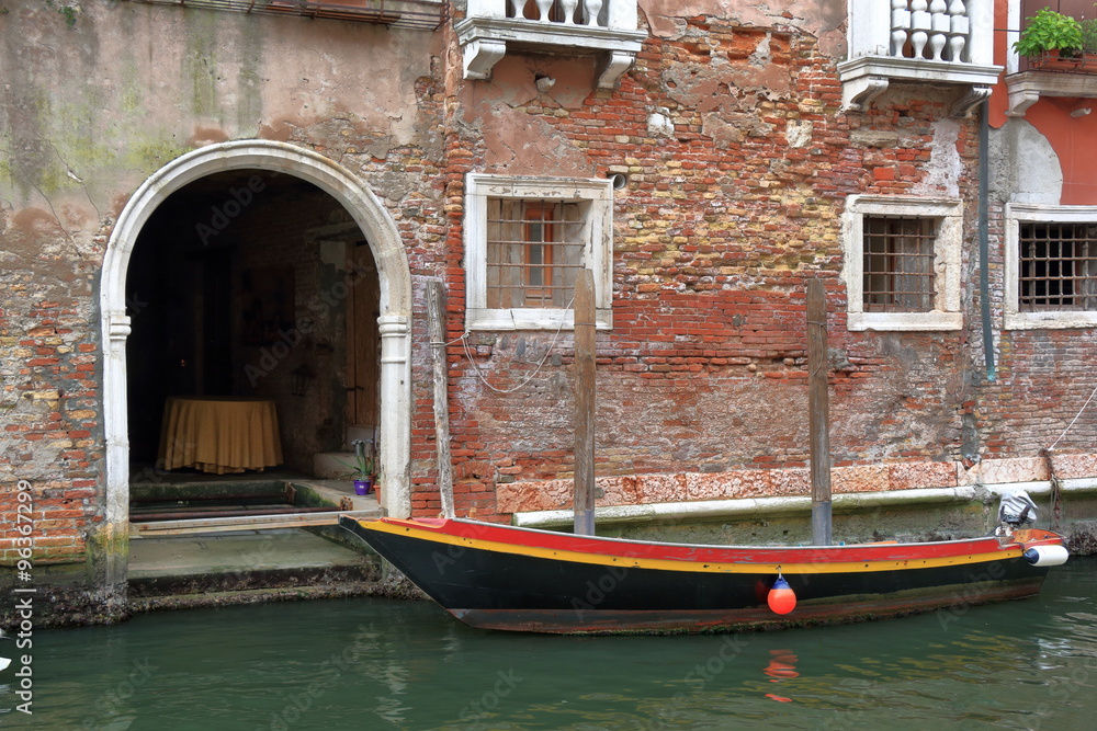 Entrance to ancient building in Venice, Italy Entrance to ancient building in Venice, Italy