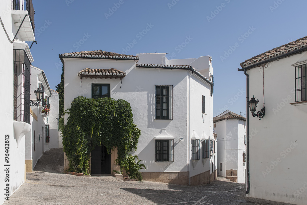 Paseo por las calles del municipio de Ronda en la provincia de Málaga, Andalucía