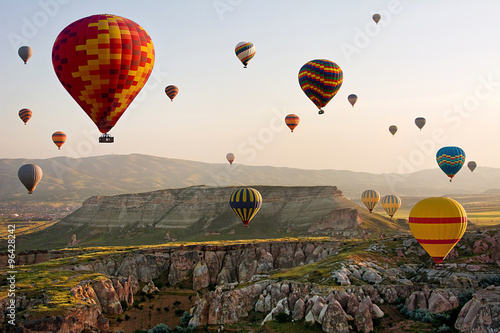 Tablou canvas The great tourist attraction of Cappadocia - balloon flight