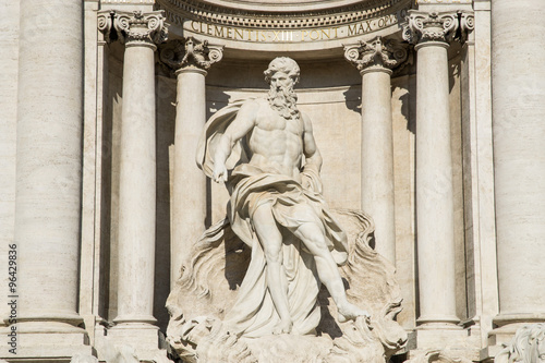 Statua di Oceano alla Fontana di Trevi, Roma