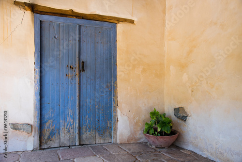 Traditional old  house courtyard © Michalis Palis