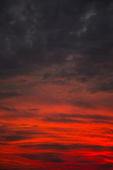 Keuken achterwand Rood Vurige rode lucht bij zonsondergang  © BGStock72