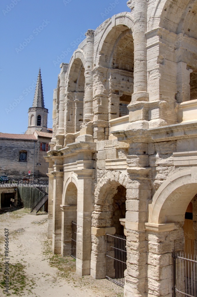 Arles et ses ruines romaines