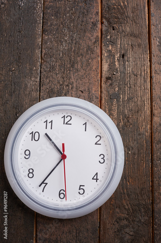 Wallpaper Mural clock on a wooden wall Torontodigital.ca