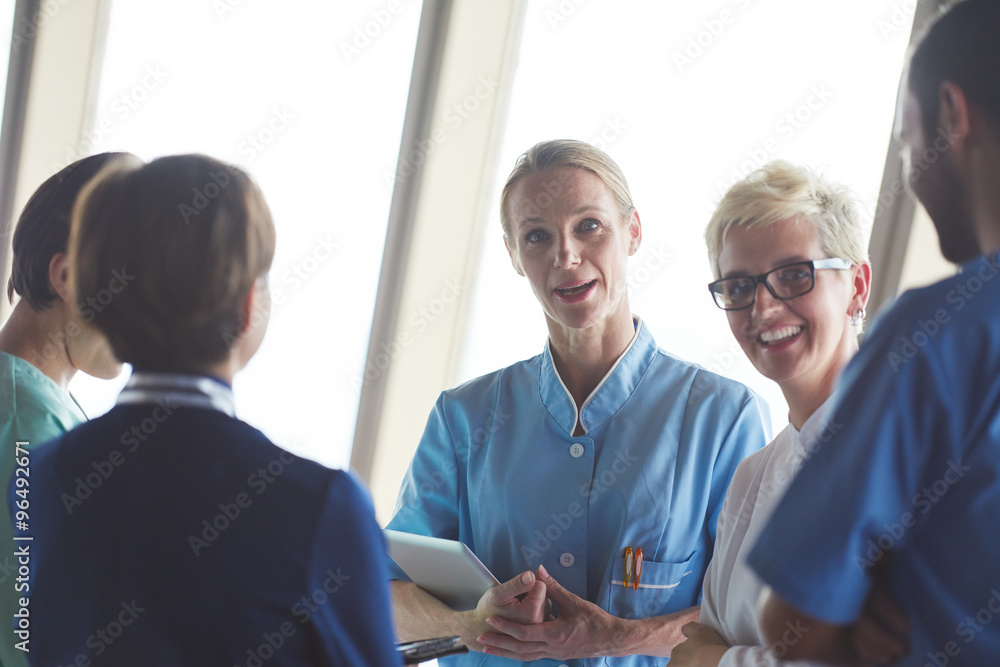 Obraz premium group of medical staff at hospital