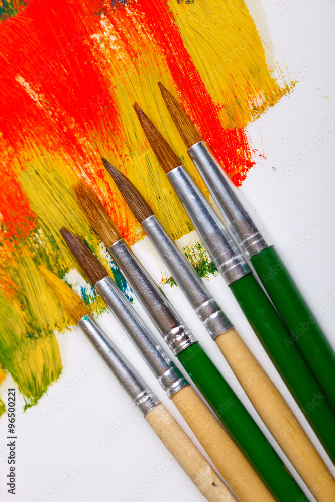 Obraz premium Paints and brushes 