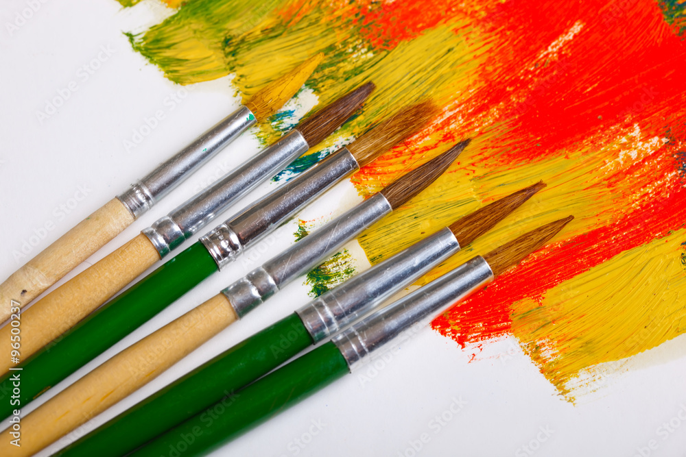 Obraz premium Paints and brushes 