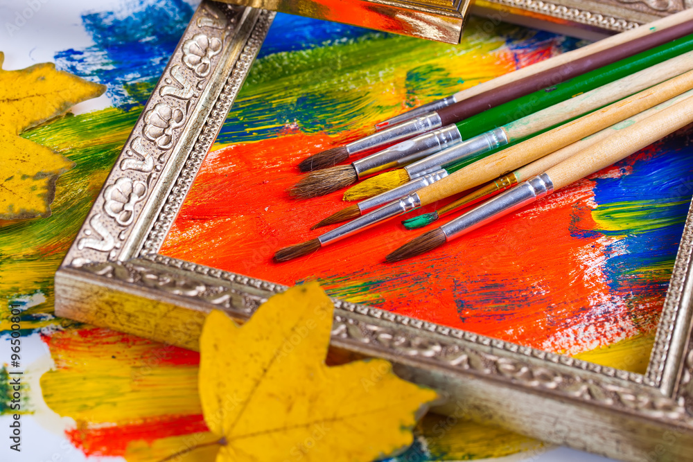 Obraz premium Paints and brushes 