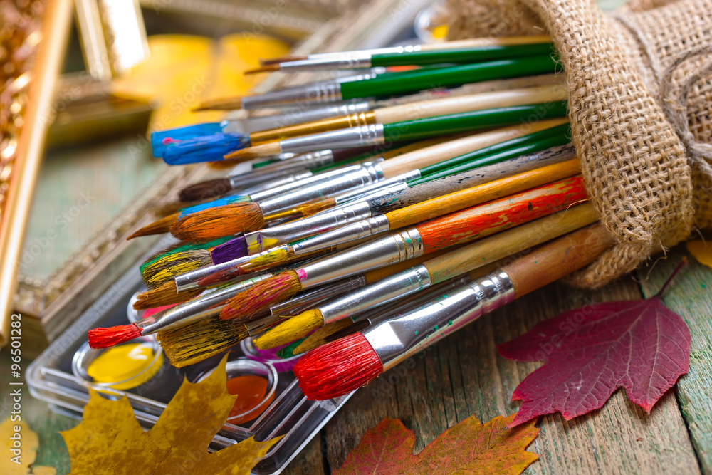 Obraz premium Paints and brushes 