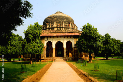 Lodhi Tomb, Lodhi garden