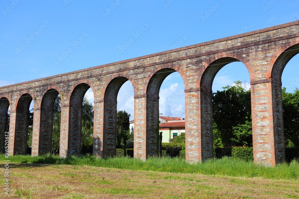 Italy aqueduct - Lucca