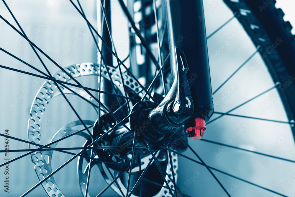 Fototapeta premium details bicycle wheel disc brake cam knob stiffness